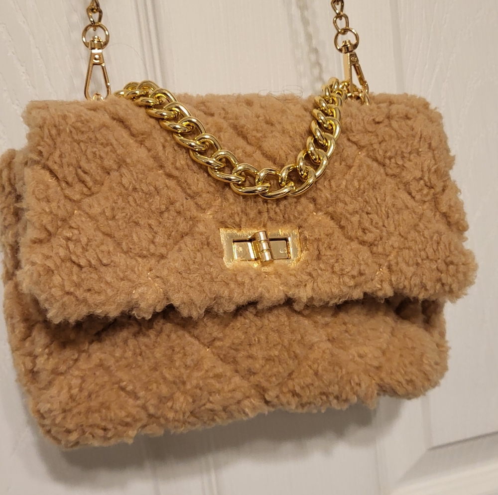 Urban Expressions Women's Corriedale Faux Sherpa Crossbody Bag